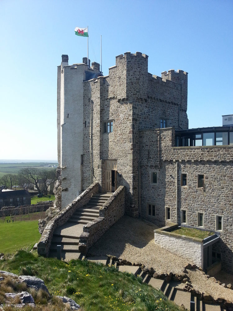 Roch Castle Hotel Exterior photo