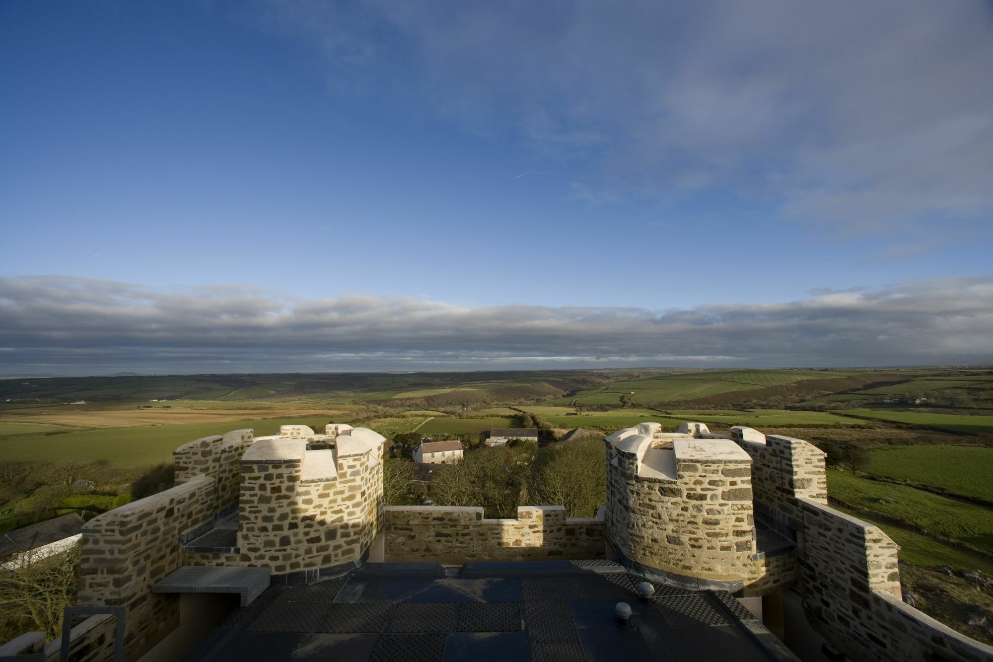 Roch Castle Hotel Exterior photo